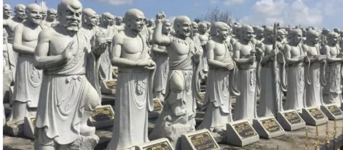 BLOG67 KEUNIKAN VIHARA PATUNG SERIBU DI TANJUNG PINANG